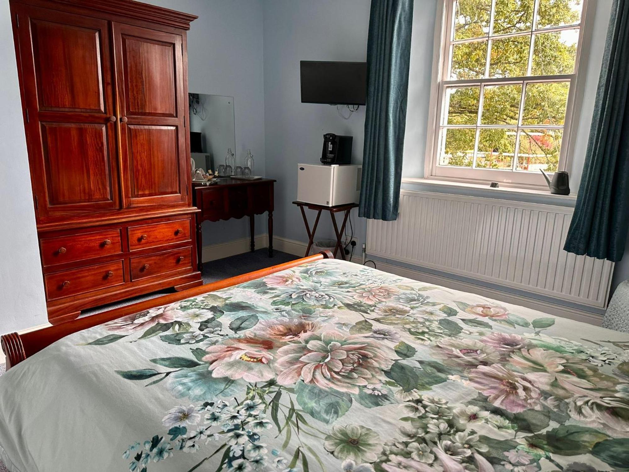Manor Inn Galmpton Екстер'єр фото