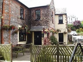 Manor Inn Galmpton Екстер'єр фото
