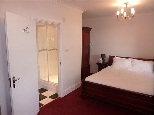 Manor Inn Galmpton Екстер'єр фото